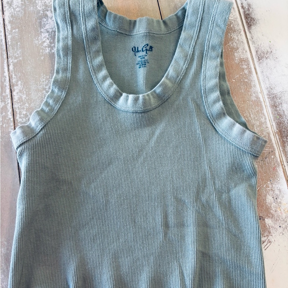 Bundle of women’s size XS/S tanks-7 total - Picture 14 of 16